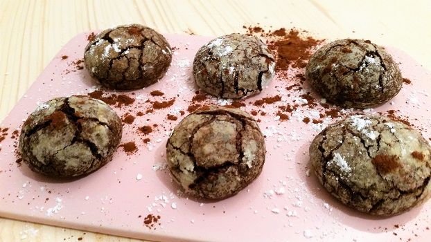Шоколадное печенье с трещинками Chocolate Crinkles