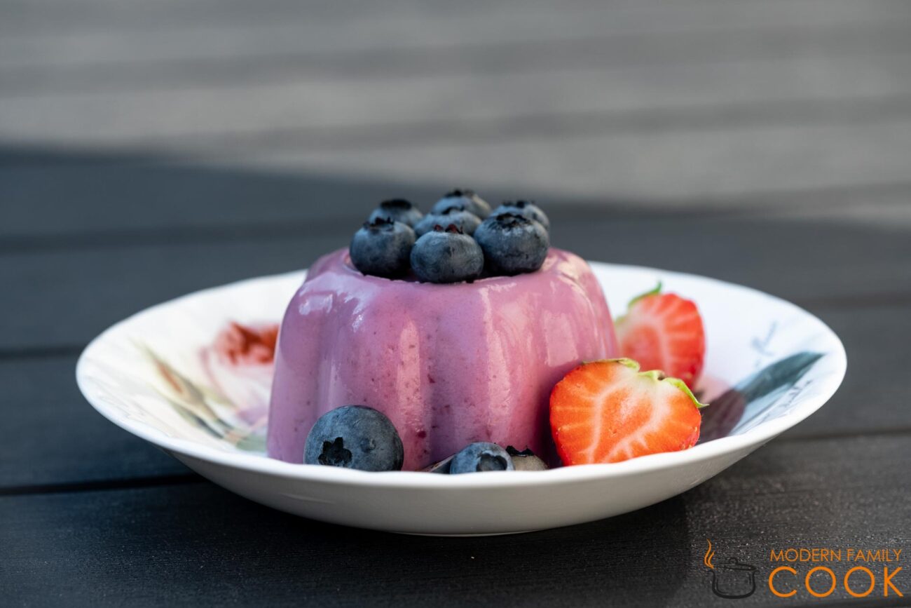 Berry and Coconut Panna Cotta (dairy-free)