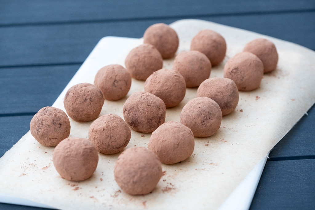 Chocolate Truffles with Apricots